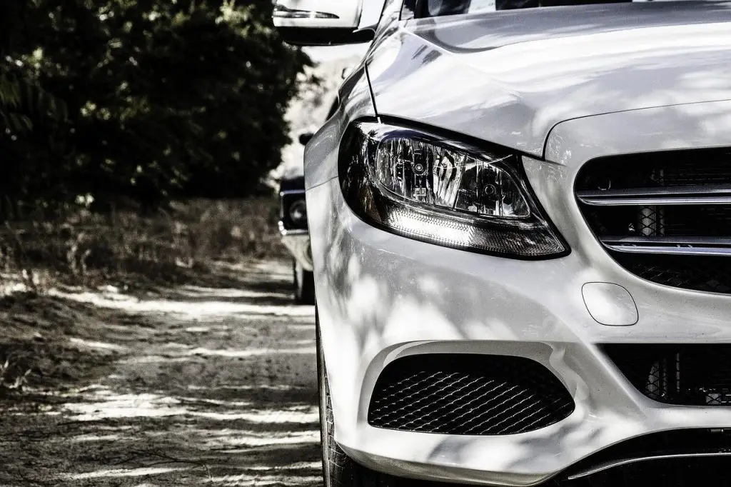 Luxe Mercedes-Benz auto als voorbeeld voor auto financiering mogelijkheden