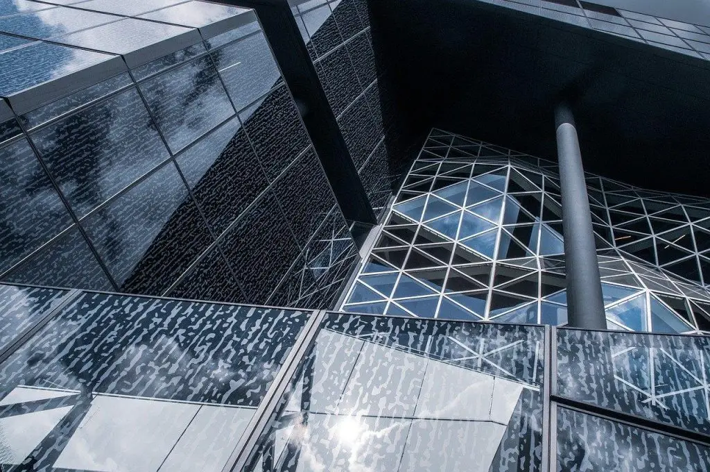 Glazen kunstwerken en sculpturen in de unieke kunst van glas in Wijchen, handgemaakt door lokale kunstenaars
